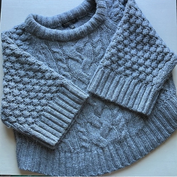 Banana Republic Gray Cable-Knit Crewneck Sweater - Picture 11 of 15